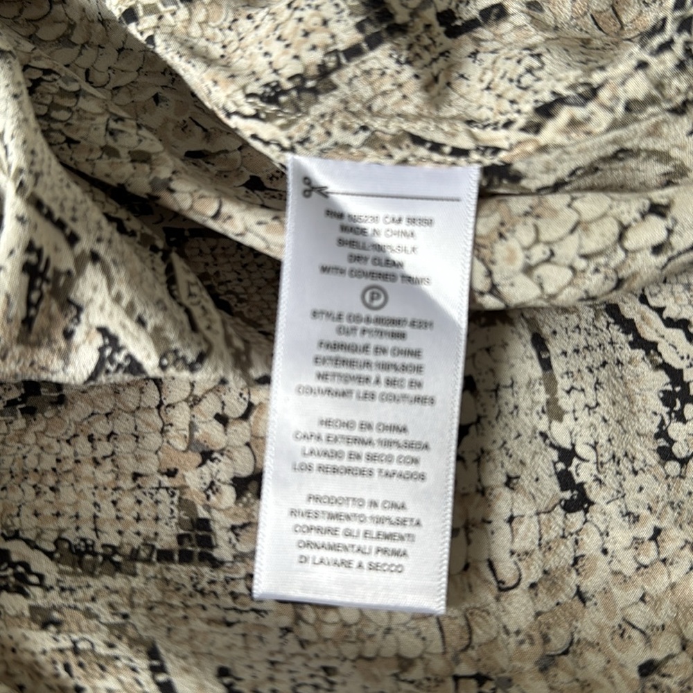 Equipment Silk Blouse New Without tags - Picture 7 of 7
